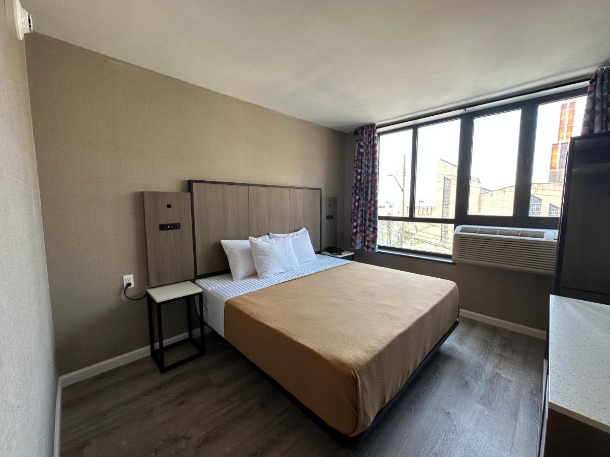 Regal Inn & Suites New York Laguardia Hotel Eksteriør bilde